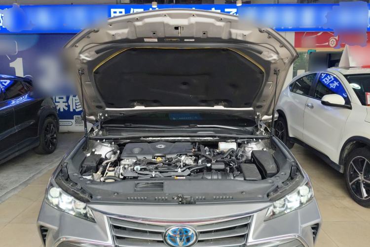 Used Toyota Avalon 2019 Dual-Engine 2.5L Luxury Edition China VI Standard
