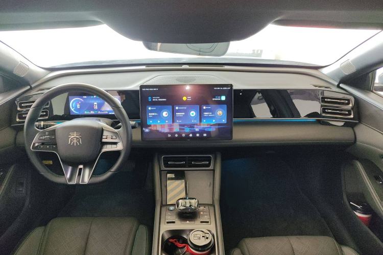 Used BYD Qin L 2024 DM-i 120KM Excellence Model
