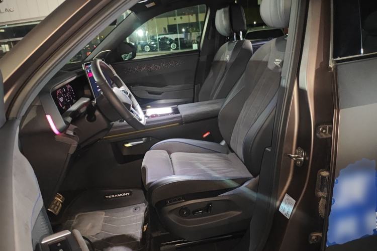 Used Volkswagen Teramont 2025 Tiguan Pro 450TSI Four-Wheel Drive Summit Edition
