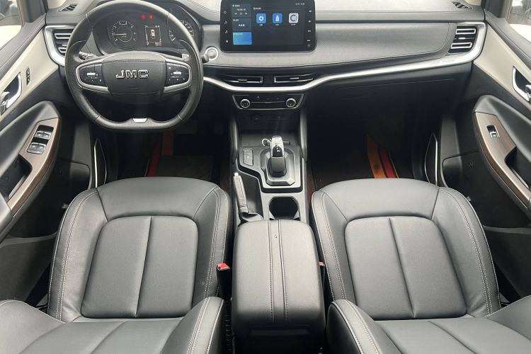 Used JMC Yuhu 7 2023 2.0T Automatic Gasoline 4x4 Comfort Edition Standard Wheelbase
