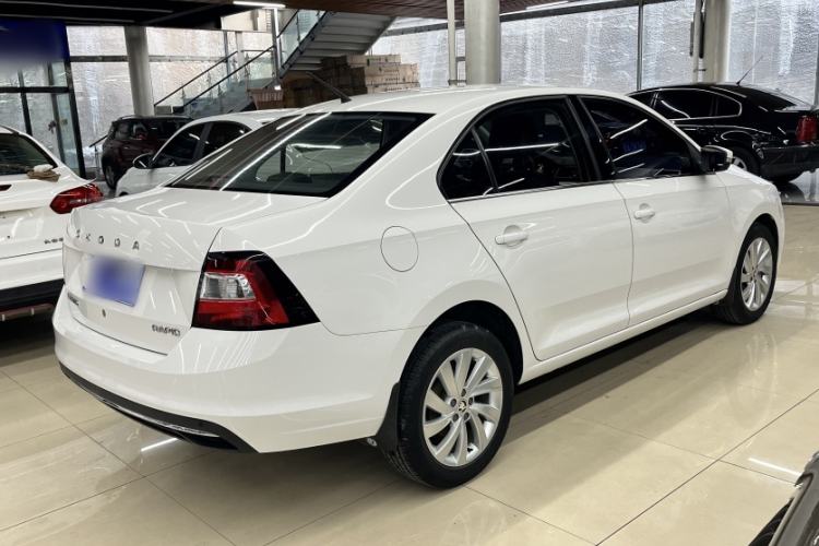 Used Skoda Rapid 2019 1.5L Automatic Comfort Edition China VI Standard
