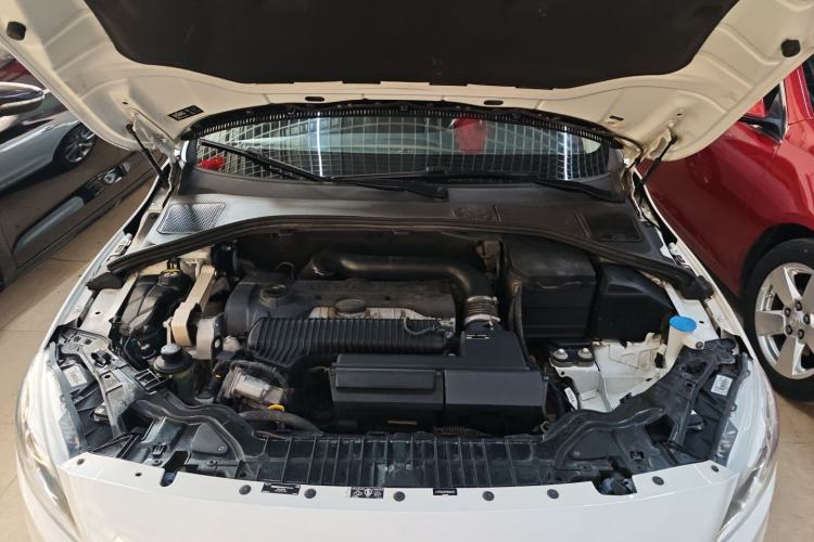 Used Volvo S60 2015 S60L 2.0T Zhiyuan Edition