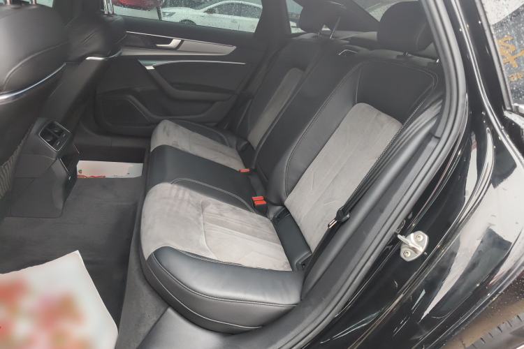 Used Audi A6L 2022 40 TFSI Luxury Dynamic Model
