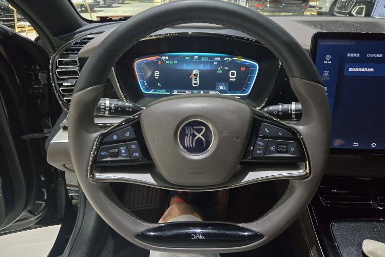 Used BYD Han 2023 DM-i Champion Edition 121KM Prestige Model
