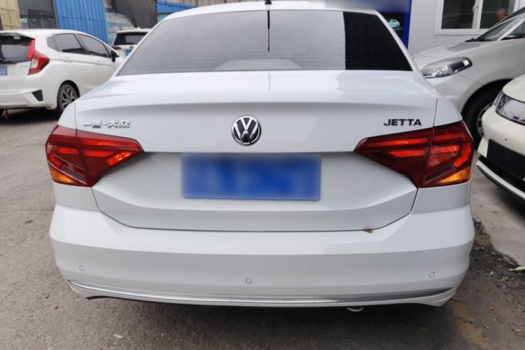 Used Volkswagen Jetta 2017 1.4L Manual Comfort Model
