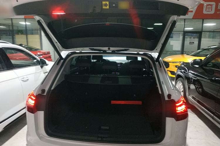 Used Volkswagen Tayron 2022 280TSI Two-Wheel Drive Luxury Smart Connectivity Version