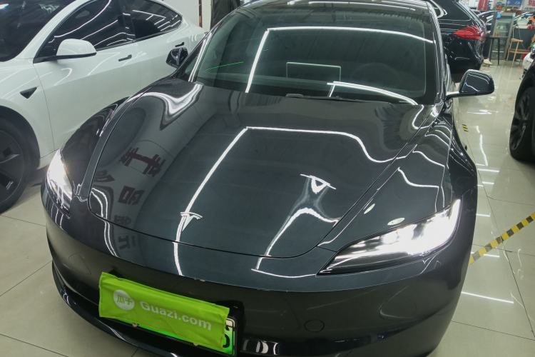 Used Tesla Model 3 2025 Rear-Wheel-Drive Version
