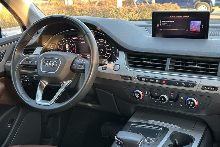 Used Audi Q7 2016 45 TFSI Technology Edition
