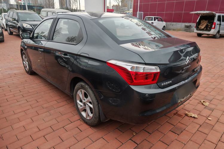 Used Citroen Elysee 2015 Zhishang Edition 1.6L Manual Fashion Model
