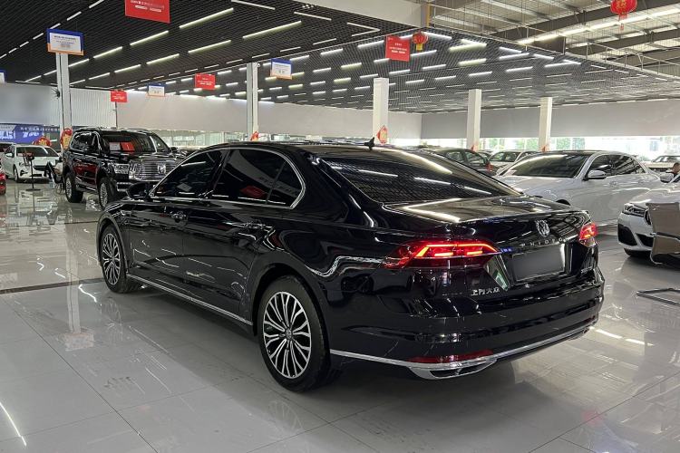 Used Volkswagen Phideon 2018 Revised Version 380TSI Two-Wheel Drive Business Edition
