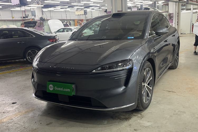 Used Hima Luxeed R7 2024 All-Electric 802 km Max
