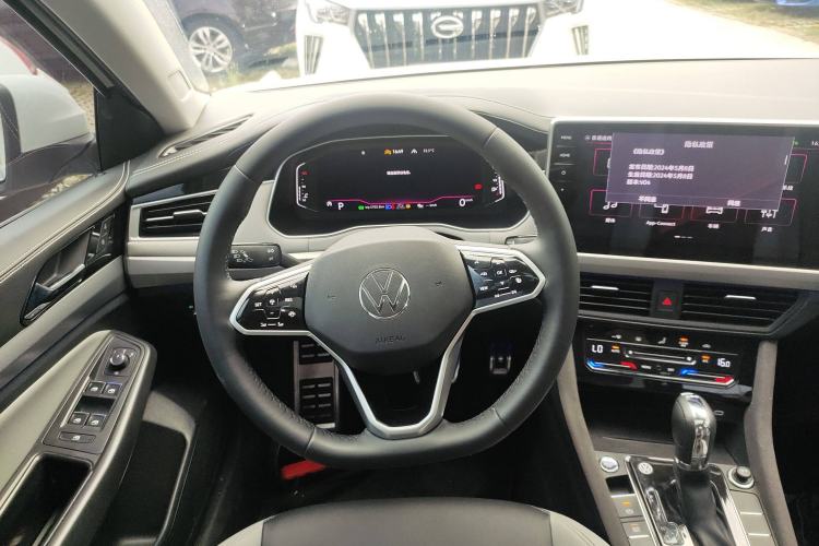 Used Volkswagen Bora 2023 300TSI DSG Prestige Edition
