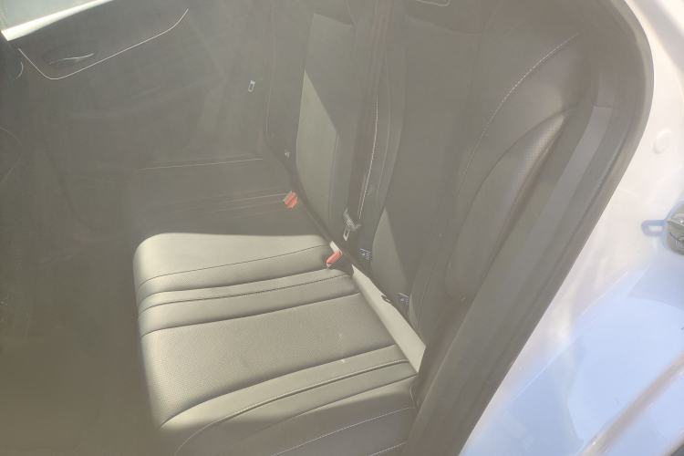 Used Venucia V 2021 260T Idol Edition