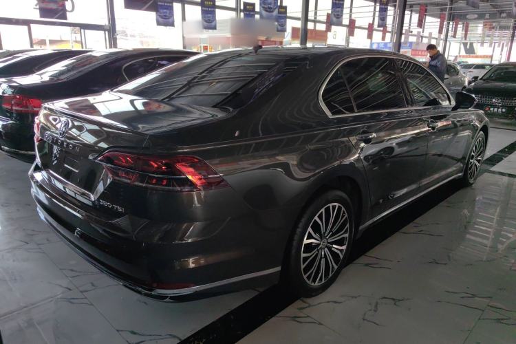 Used Volkswagen Phideon 2019 380TSI Two-Wheel Drive Business Edition China VI Standard
