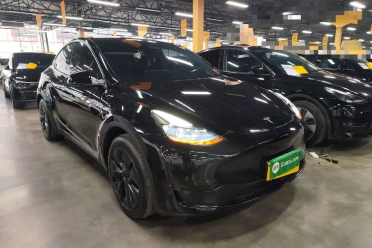 Used Tesla Model Y 2023 Rear-Wheel-Drive Version
