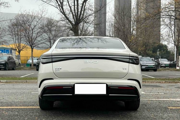 Used BYD Seal 2023 DM-i 1.5L 121km Prestige Model