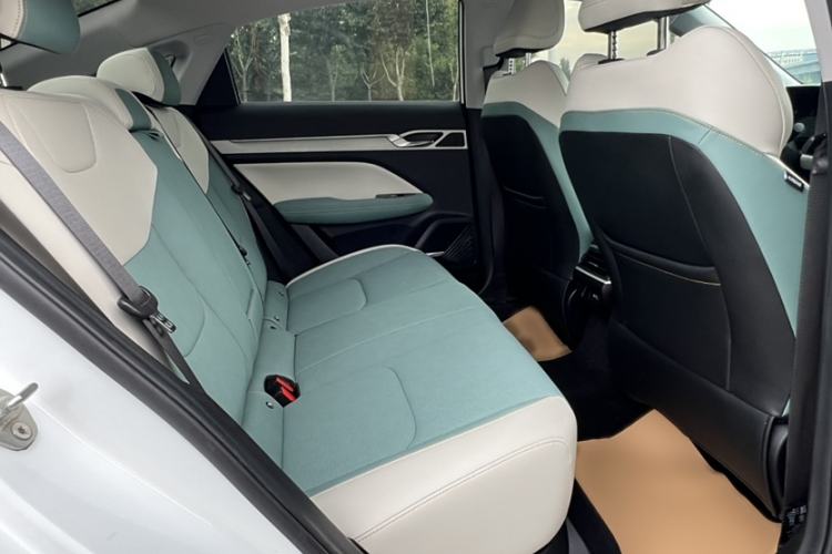 Used Geely Auto Emgrand L HiP 2022 1.5TD-DHT Pro 100KM Super Swift
