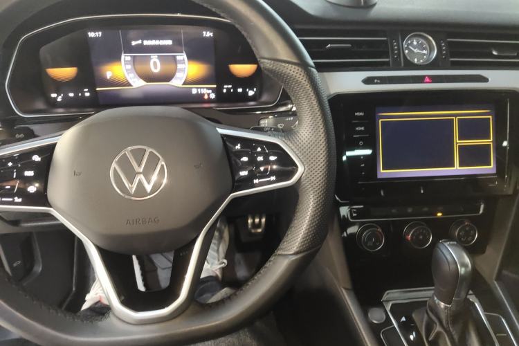 Used Volkswagen Magotan 2025 Zhongxiang Version 280TSI DSG Comfort Edition
