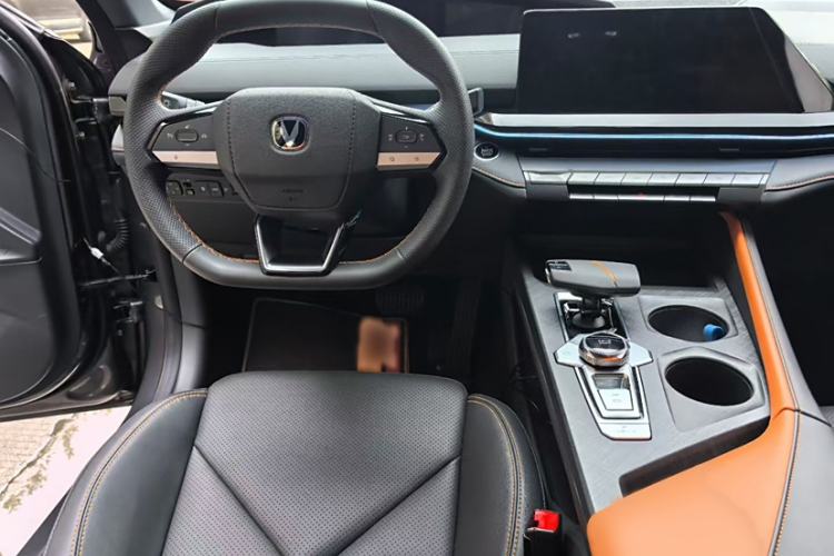 Used Changan UNI-V iDD 2023 Zhidian iDD 1.5T 113km Smart & Fun Version (Rapid Edition)