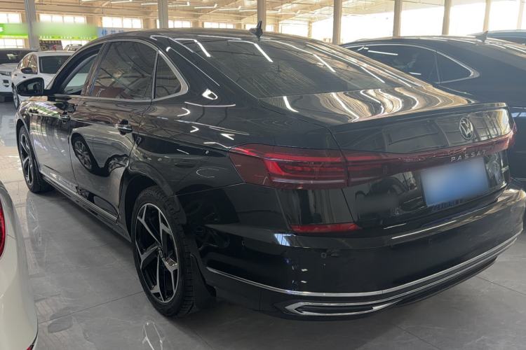 Used Volkswagen Passat 2024 380TSI Starry Luxury Edition
