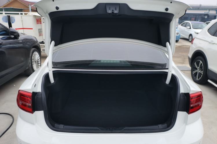 Used Volkswagen Lamando 2021 280TSI DSG Comfort Edition
