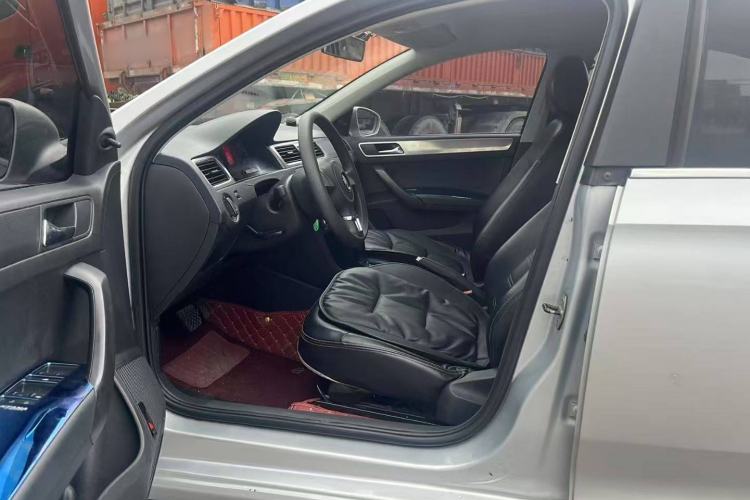 Used Volkswagen Santana 2013 1.6L Automatic Fashion Edition
