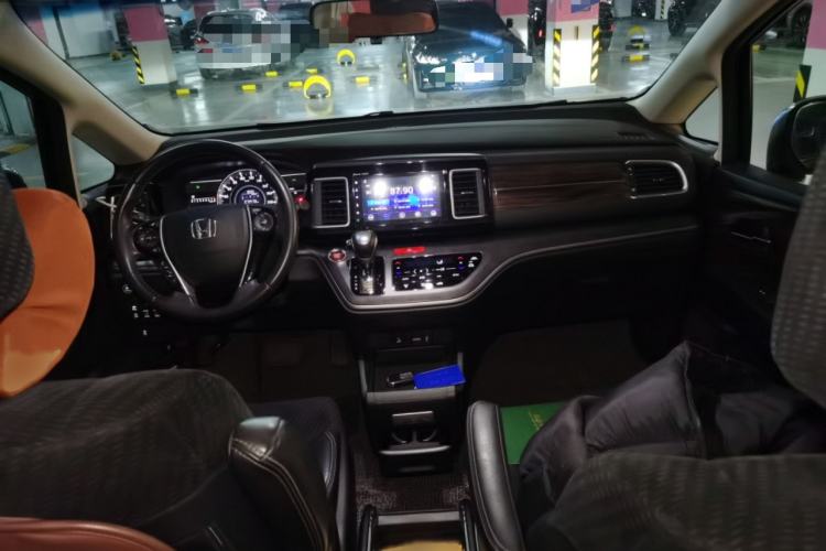 Used Honda Elysion 2016 2.4L Comfort Edition
