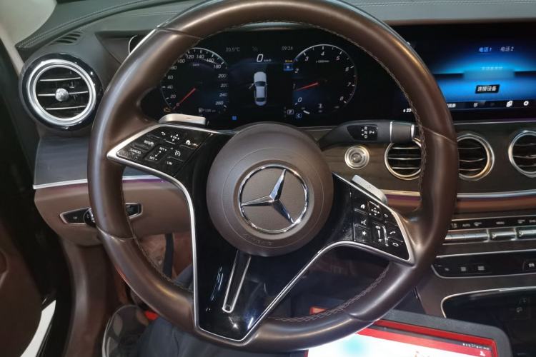 Used Mercedes-Benz E-Class 2023 Facelift E 260 L
