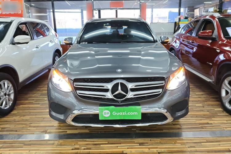 Used Mercedes-Benz GLC 2016 GLC 260 4MATIC Luxury Model
