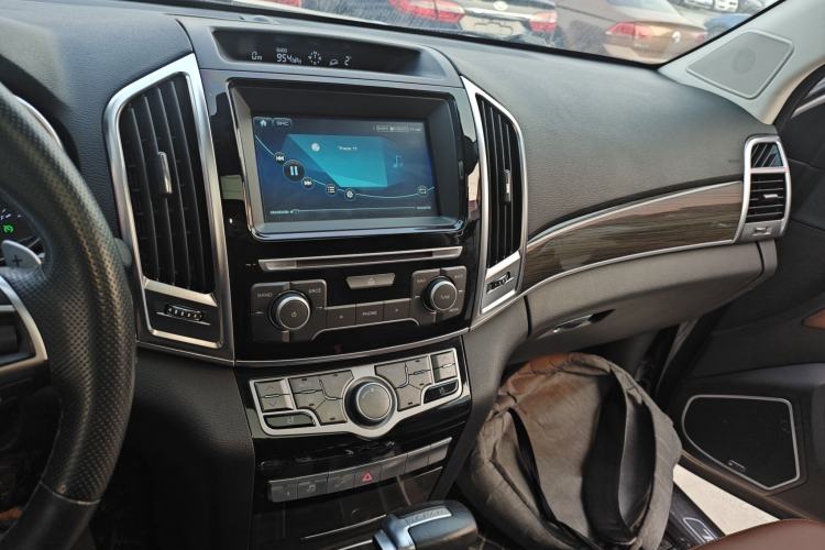 Used Haval H9 2016 2.0T Four-Wheel Drive Luxury 7-Seater
