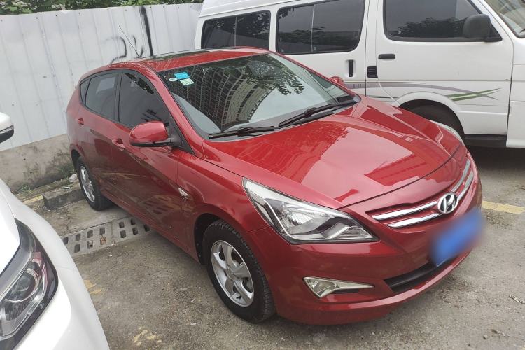 Used Hyundai Verna Ray 2014 1.4L Automatic GLX
