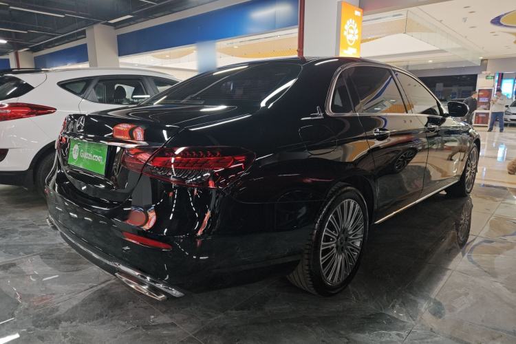 Used Mercedes-Benz E-Class 2023 Updated E 300 L Fashion Edition
