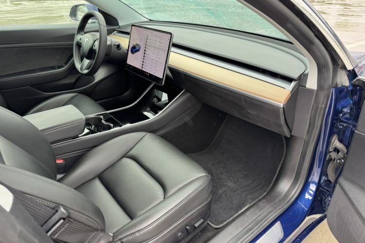 Used Tesla Model 3 2019 Standard Range Rear-Drive Upgraded Version
