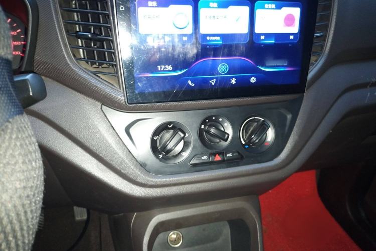 Used Wuling Hongguang V 2022 1.5L Jingqu Version Hydraulic Power Steering LAR