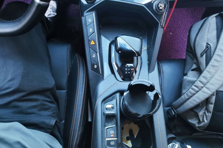 Used Lynk & Co 06 EM-P 2022 PHEV 84 km Range Pro Version
