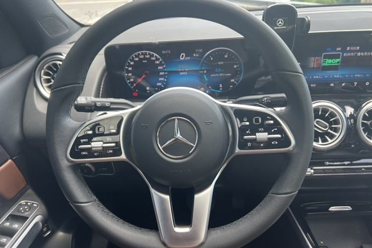 Used Mercedes-Benz GLB 2023 GLB 220 Fashion Model
