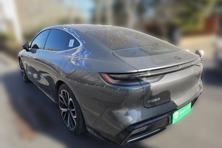 Used  E8 2025 700 km Long-Range Intelligent Driving Version