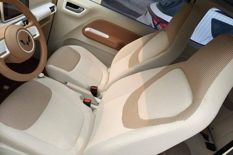 Used Wuling Hongguang MINIEV 2024 3rd Generation 215km Advanced Version
