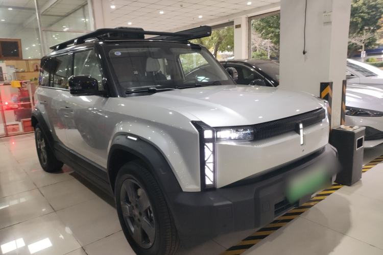 Used  03 2024 401km Range Two-Wheel Drive Coffee Entrepreneur Edition