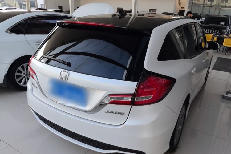 Used Honda Jade 2017 1.8L automatic Comfort version 5 seats
