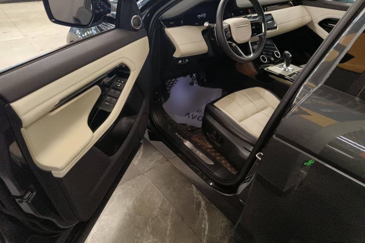 Used Land Rover Range Rover Evoque 2022 Aurora L 249 PS R-Dynamic Luxury Edition
