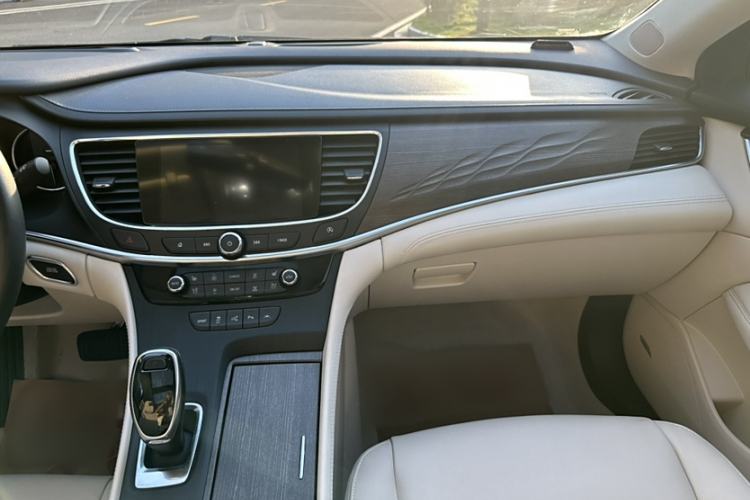 Used Buick LaCrosse 2022 Avenir Avia First Edition
