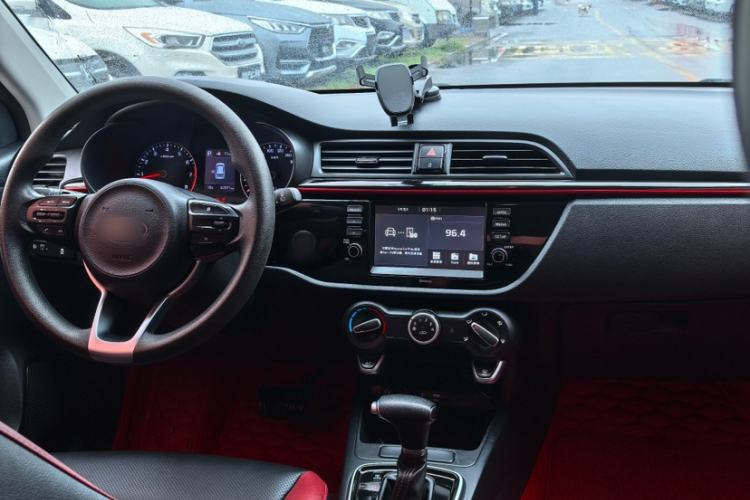 Used Kia KX Cross 2017 1.4L AT GLS
