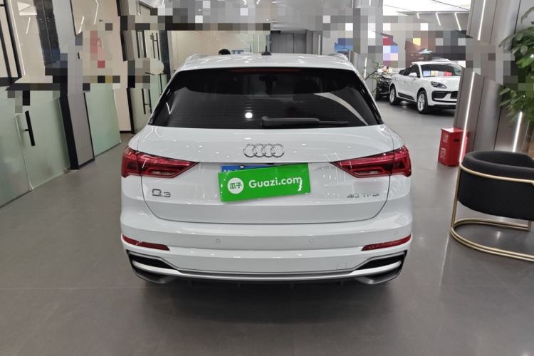 Used Audi Q3 2022 40 TFSI Fashion Dynamic Model
