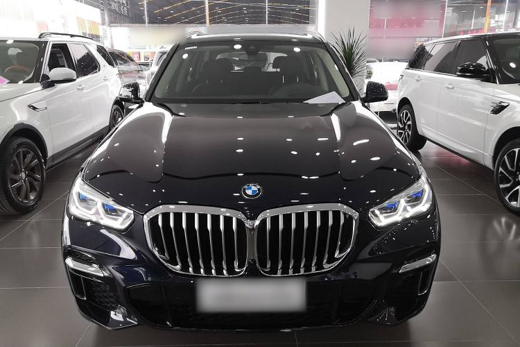 Used BMW X5 2022 Restyled xDrive 30Li Luxury Version M Sport Package
