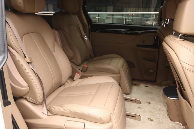 Used Buick GL8 2017 ES 28T Flagship Model China V Standard
