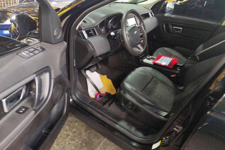 Used Land Rover Discovery Sport 2019 240 PS PURE Edition China VI Standard