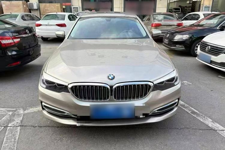 Used BMW 5 Series 2018 525Li Luxury Package
