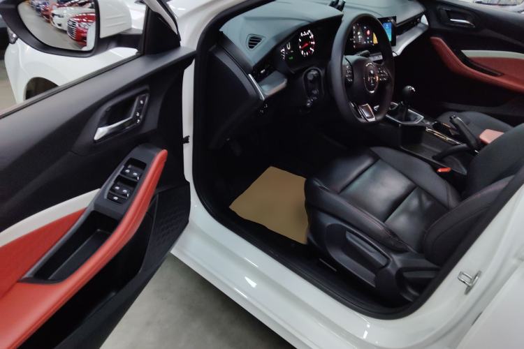 Used MG 5 2022 180 DVVT Manual Youth Luxury Edition