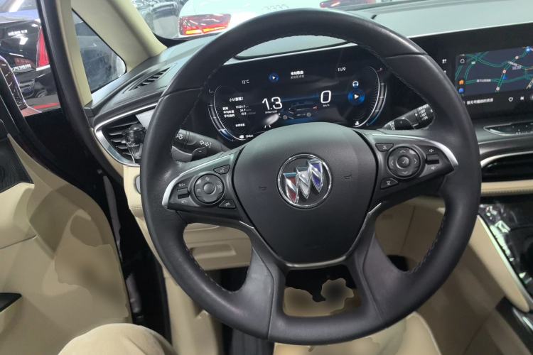 Used Buick GL8 2022 ES Landtrek 653T Luxury Edition
